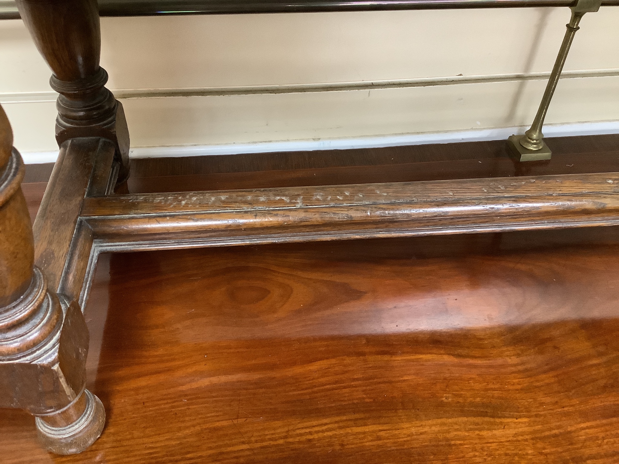 A Howard & Sons oak bench, length 122cm, depth 36cm, height 47cm